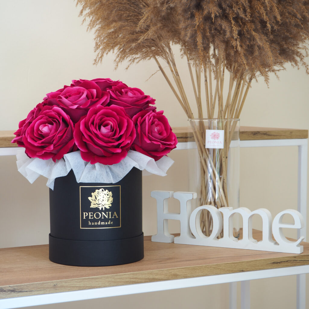 flower box duzy malinowe roze czarne pudełko