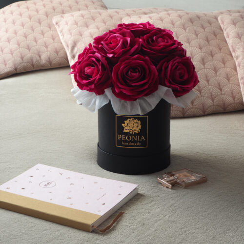 flower box duzy malinowe roze czarne pudełko