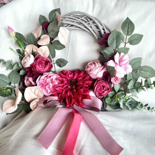 Wianek na drzwi Fuksja -  Kwiatowa Brosza